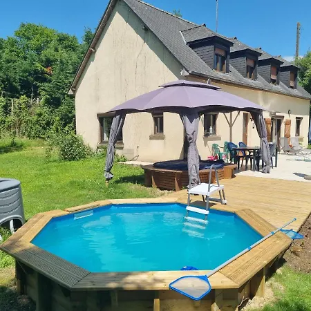 Holiday home Firs Lake Ruille-le-Gravelais